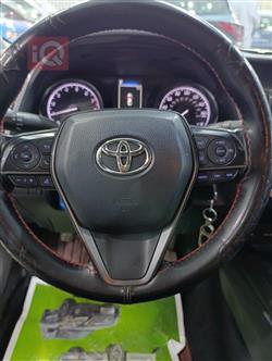 تۆیۆتا کامری